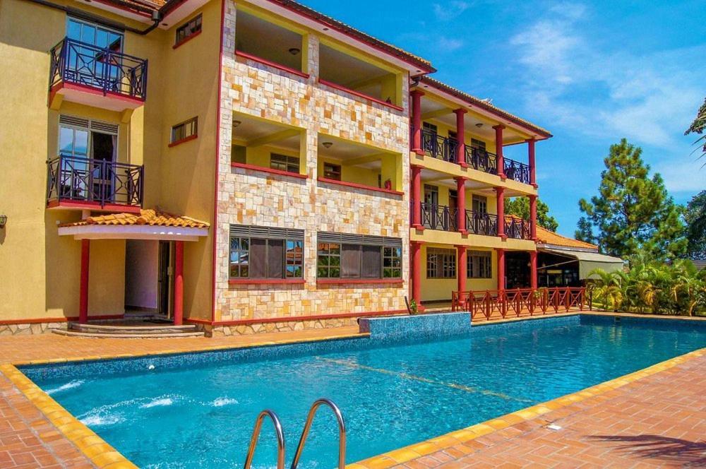 Rosemary Courts Bed And Breakfast Entebbe Buitenkant foto